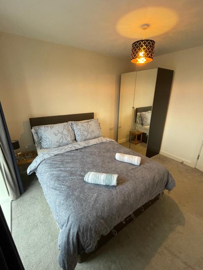 Balcony Marina Apartment With City Skyline Views - Free Secure Parking Manchester Exterior foto