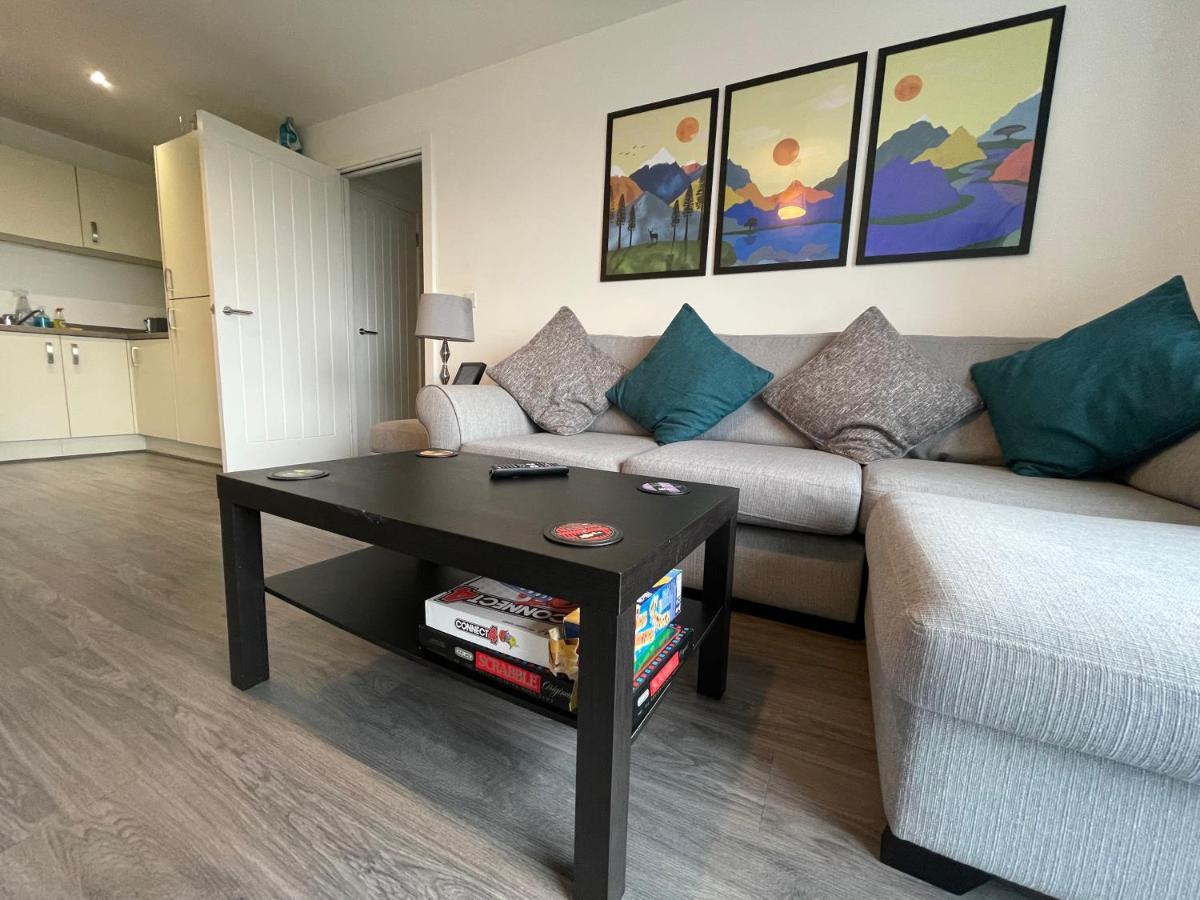 Balcony Marina Apartment With City Skyline Views - Free Secure Parking Manchester Exterior foto