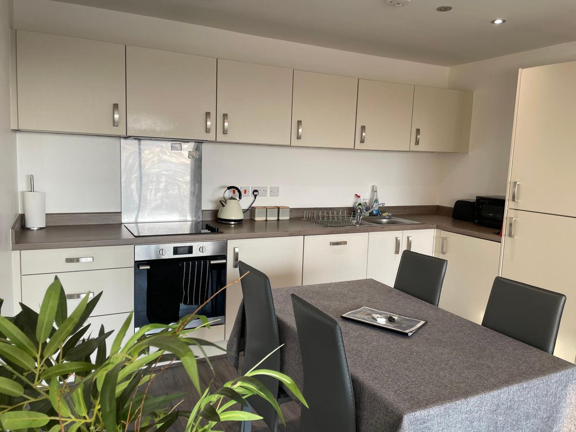 Balcony Marina Apartment With City Skyline Views - Free Secure Parking Manchester Exterior foto